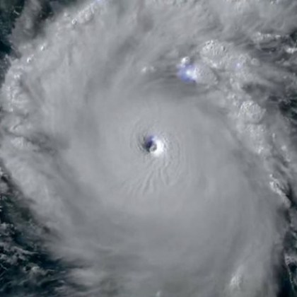 Ураганът Берил най мощният регистриран по това време на годината