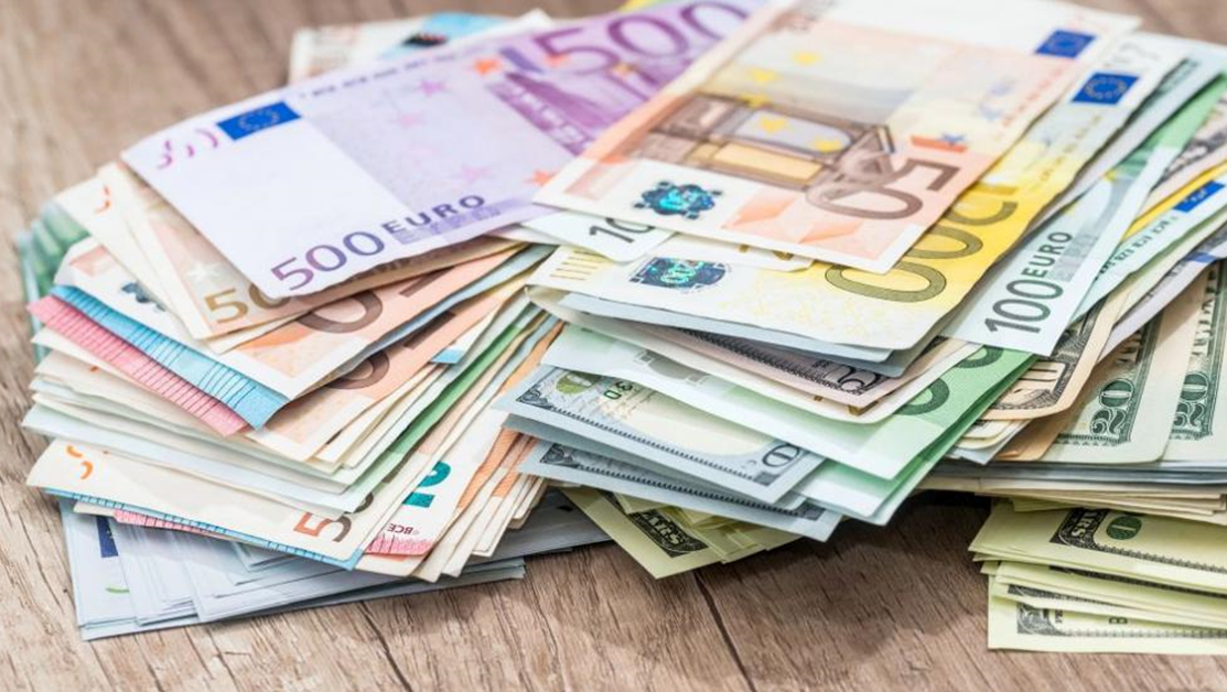 Заловиха жена, скрила в бельото си 56 800 евро на ГКПП 