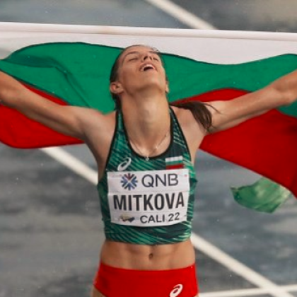 Световната шампионка за девойки до 20 години от Кали 2022