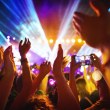 Изследване: Популярните песни стават все по-прости в музикално отношение
