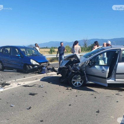 Катастрофа е станала преди минути на Околовръстния път на Пловдив