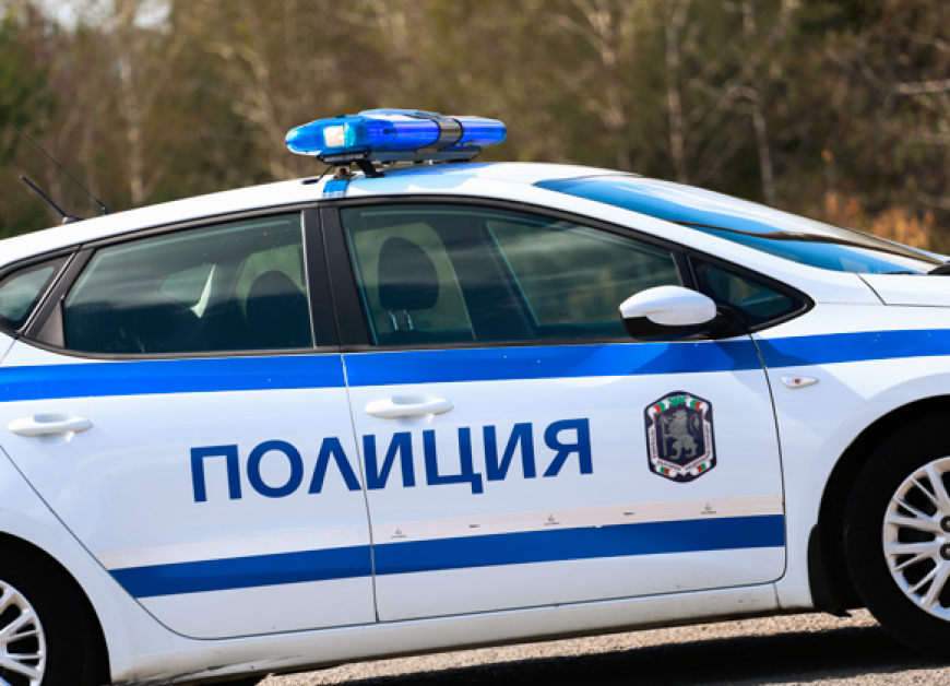 Бивш военен стреля по много хора, сред които и деца