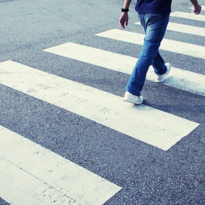 Пешеходец изригна срещу шофьор от градския транспорт Вчера се е