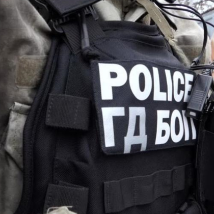 Четирима мъже сред които и кмет на варненско село са