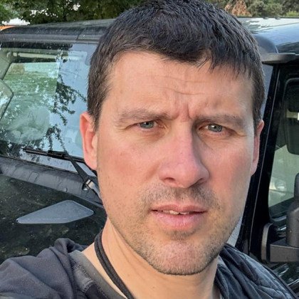 Идеологът на партия Величие Ивелин Михайлов каза пред журналисти в