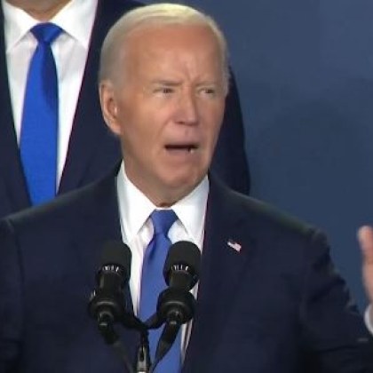 Президентът на САЩ Джо Байдън погрешка представи по време на