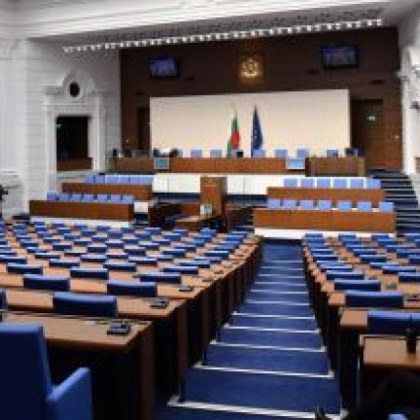 Нови двама народни представители от ДПС напуснаха парламентарната група Ибраим Зайденов и Мюмюн