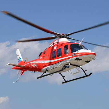 50 годишен пациент в критично състояние беше транспортиран следобед с медицински