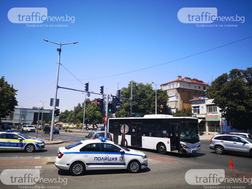 Катастрофа в центъра на Пловдив СНИМКИ