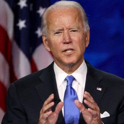 Президентът Джо Байдън съобщи че е разговарял с Доналд Тръмп