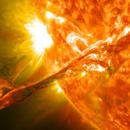 Учени регистрираха през нощта срещу неделя пет мощни изригвания на