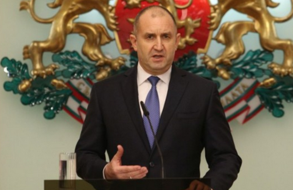 Радев: Изразявам съболезнования на народа на САЩ