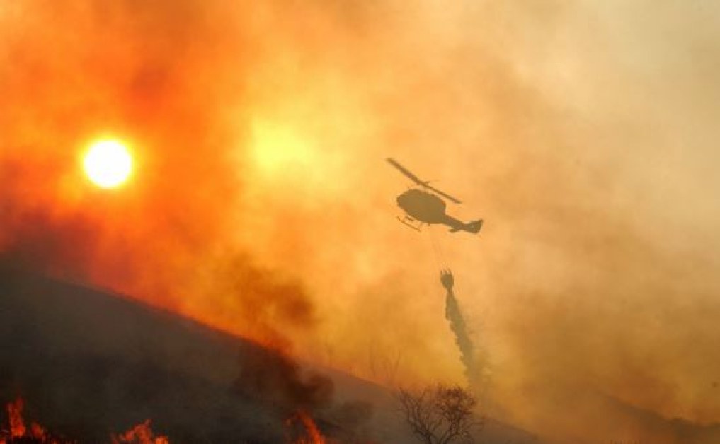 Чехия изпраща хеликоптери за борба с пожарите в България