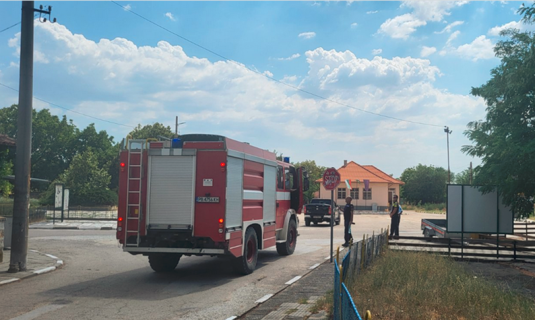 Областният управител на Пловдив поиска военна помощ за голям пожар СНИМКА