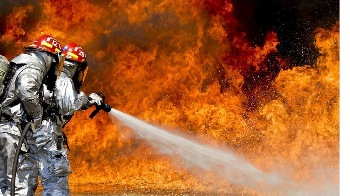 Хеликоптери и булдозери: МВнР поиска помощ от Турция заради огненото бедствие