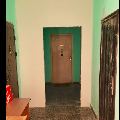 Невиждана конструкция изуми жителите на столичния квартал Младост Мъж е