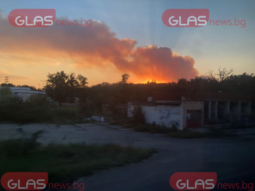 Пожарът край Стара Загора е под контрол