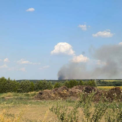 България продължава да се бори с огненото бедствие Пожар избухна и