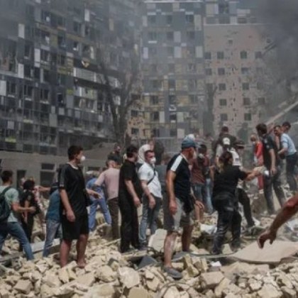 Петима цивилни са загинали а още трима са ранени при