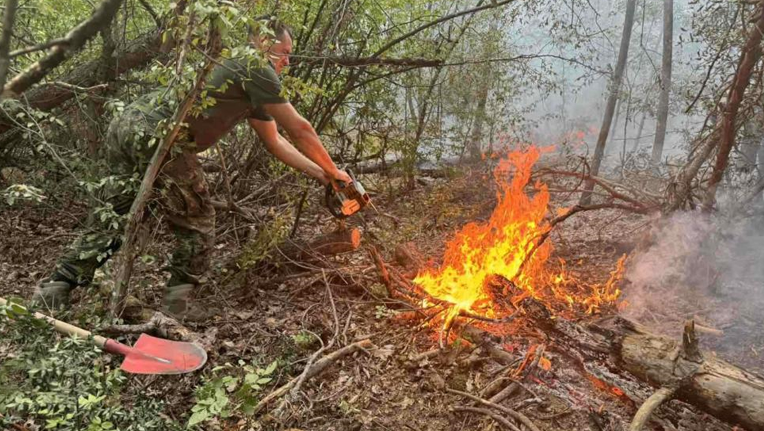 Премиерът Главчев отива при пожара в Отец Паисиево