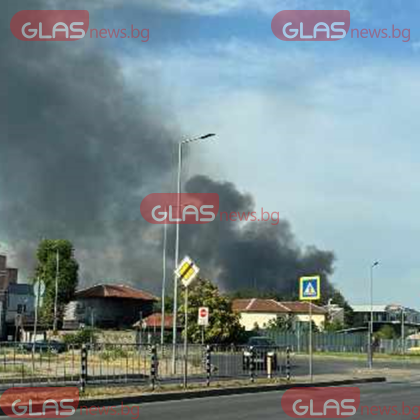 Черни облаци дим притесниха пловдивчани и гости на града На редакционната