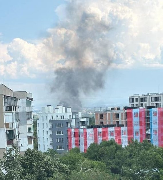 Нов пожар в София! СНИМКА