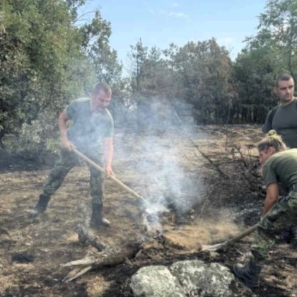 Пети ден продължава борбата с овладяването на пожарите в крайграничната община