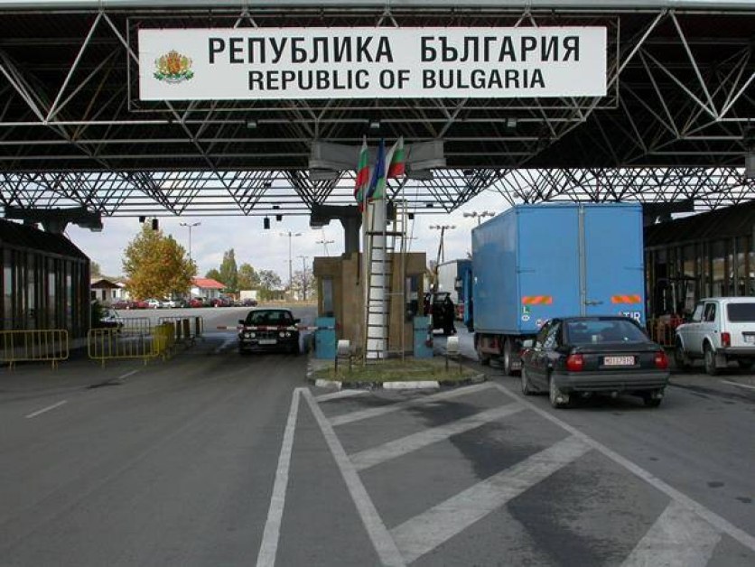 Интензивен трафик по граничните пунктове