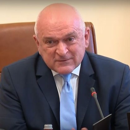 С голямо задоволство искам да съобщя че у нас действащи