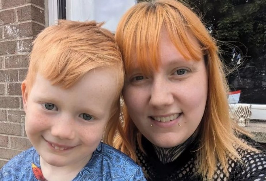 6-годишно момче извика куриер, за да спаси живота на майка си ВИДЕО