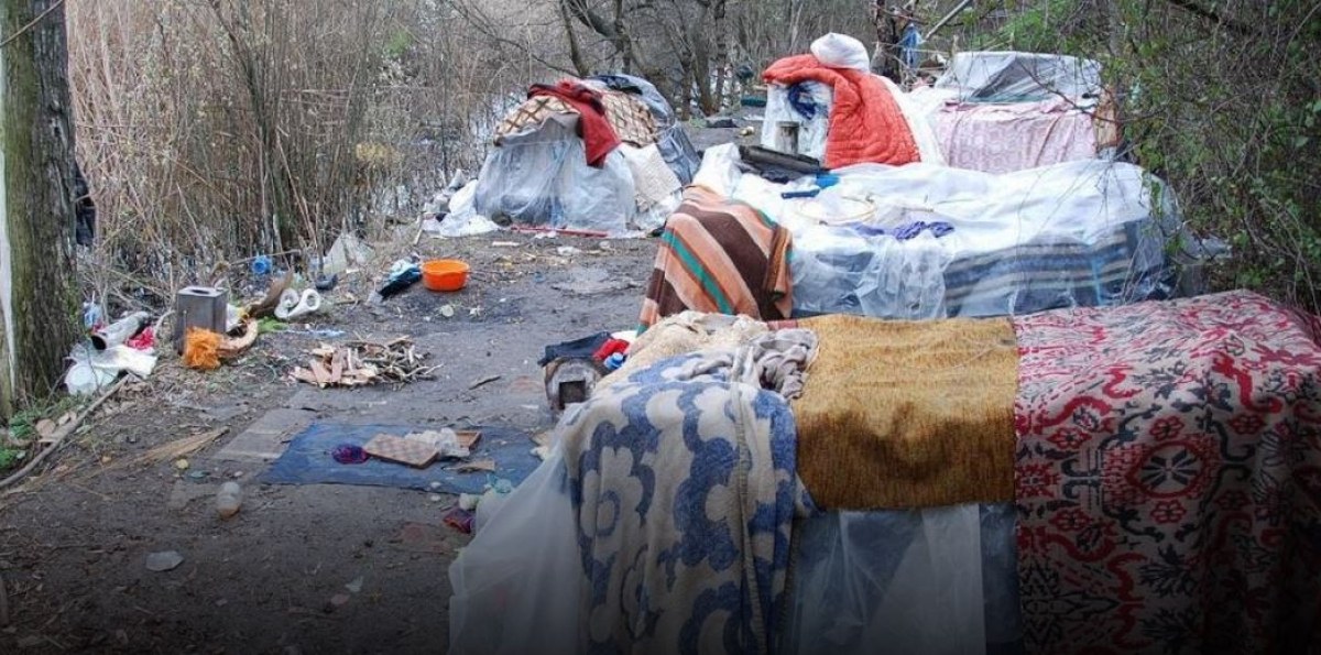 Десетки се самонастаниха в Бургас, направиха си биваци