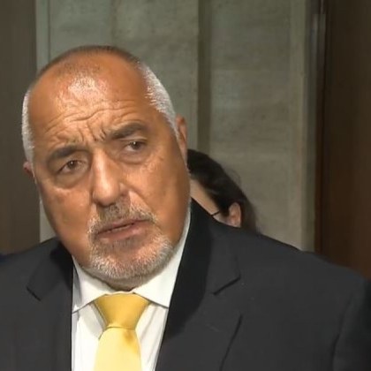 Лидерът на ГЕРБ Бойко Борисов коментира в кулоарите на парламента