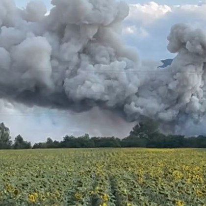 Временно е ограничено движението и в двете посоки по път