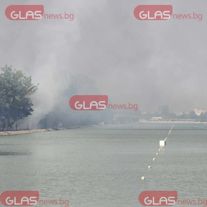 Локализиран е големият пожарът който избухна до Гребната база в