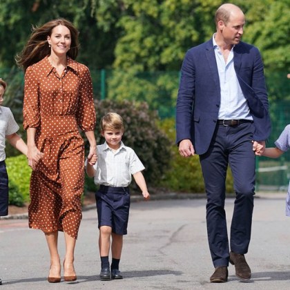 Новата книга на Робърт Джобсън Катрин принцесата на Уелс която