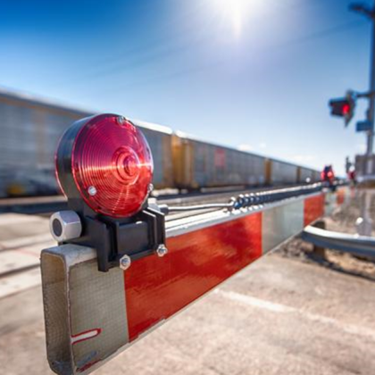 Влак удари автомобил на жп прелез до разградското село Раковски