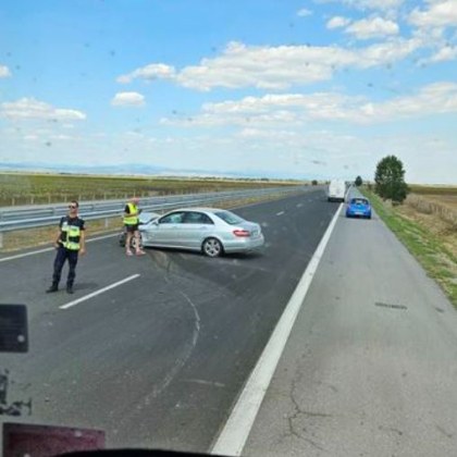 Катастрофа затруднява движението на