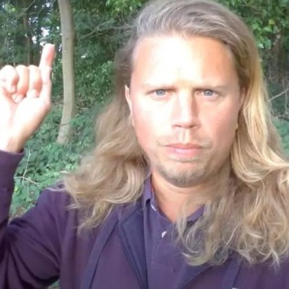 Джонатан Майер 43 годишен донор на сперма е обект на нов