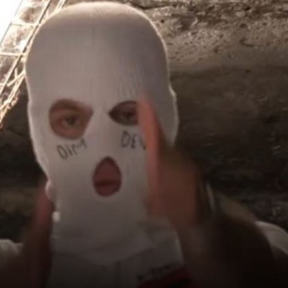 Рап клип с маски и мотори призовава младежите да кандидатстват