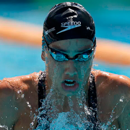 Бразилската състезателка по плуване Ана Виейра бе изгонена от спортната