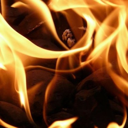 Голям пожар избухна днес в Рим край наказателния съд на