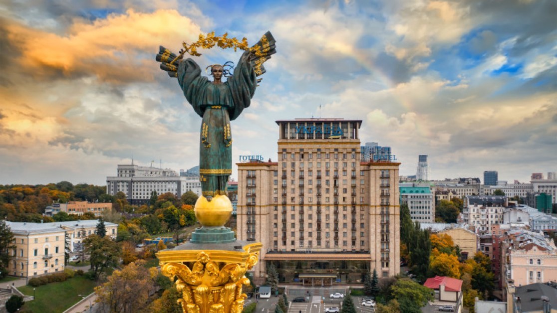 Украйна спира плащанията по външния си дълг