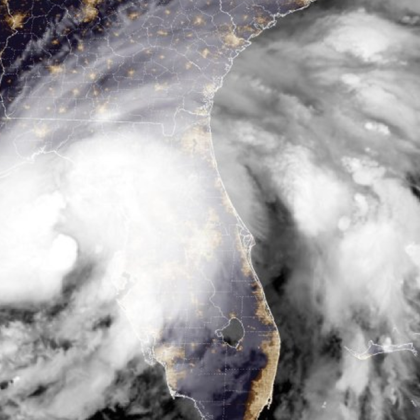 Тропическата буря Деби набира скорост и вероятно ще се превърне