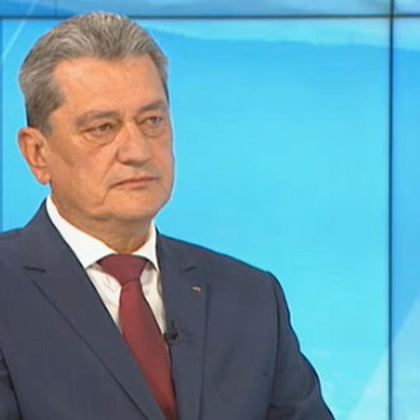 Николай Николов: Пожарът в Харманли вероятно ще бъде локализиран още днес