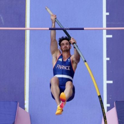 Олимпийските мечти на френския състезател по скок на височина Антъни