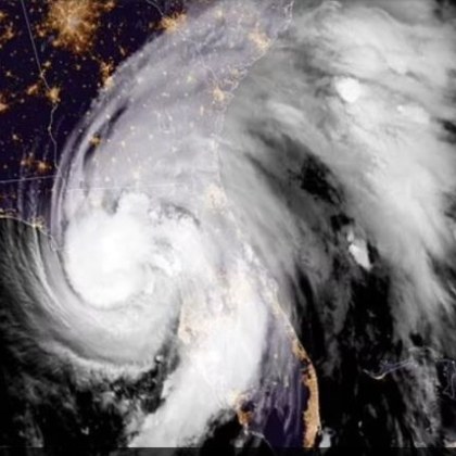 Буря от категория 1 връхлетя района на Биг Бенд във Флорида