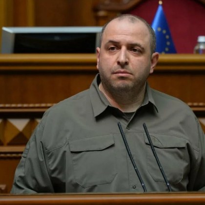 Покушение срещу шефа на МО на Украйна - опитаха се да го взривят