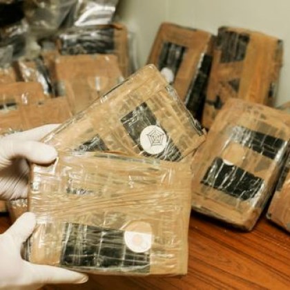 Марихуана и кокаин откриха митническите служители от отдел Борба с