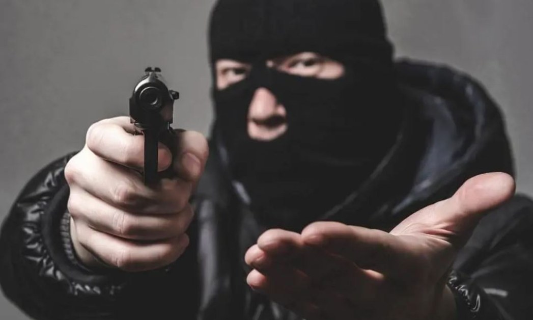 Опит за въоръжен грабеж в Пазарджик