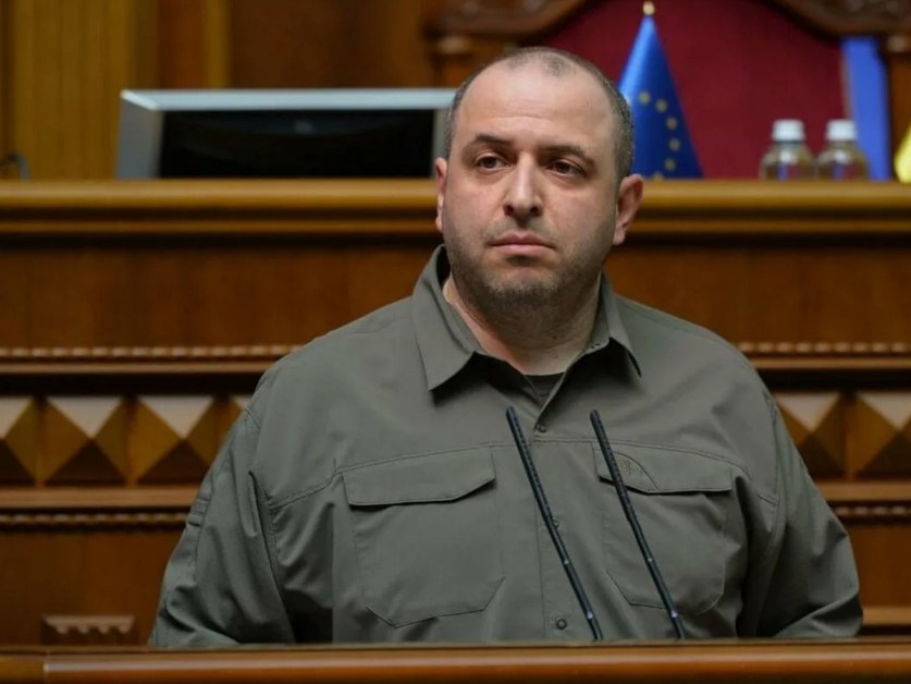 Покушение срещу шефа на МО на Украйна - опитаха се да го взривят